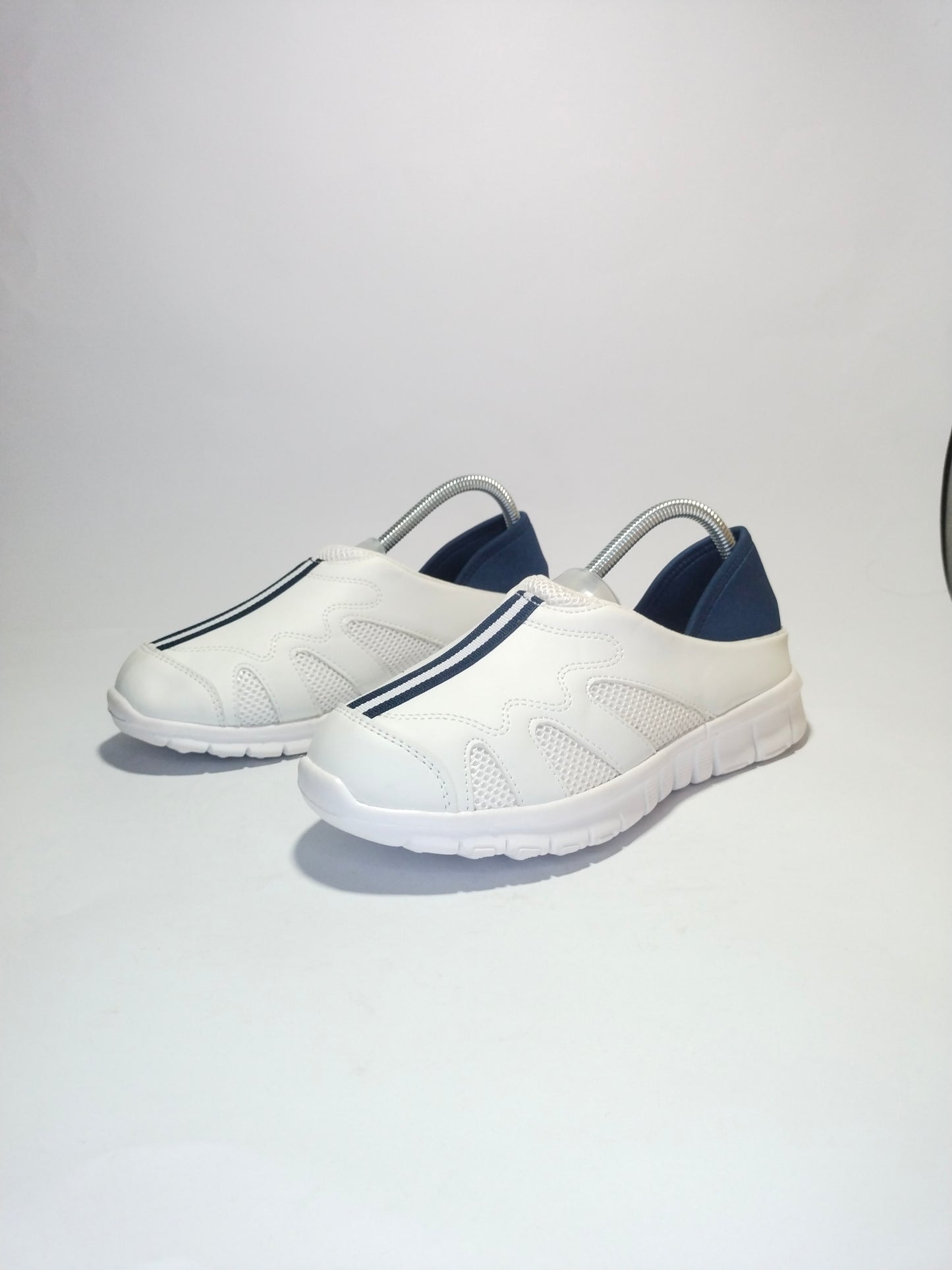 Casual women's walking shoes