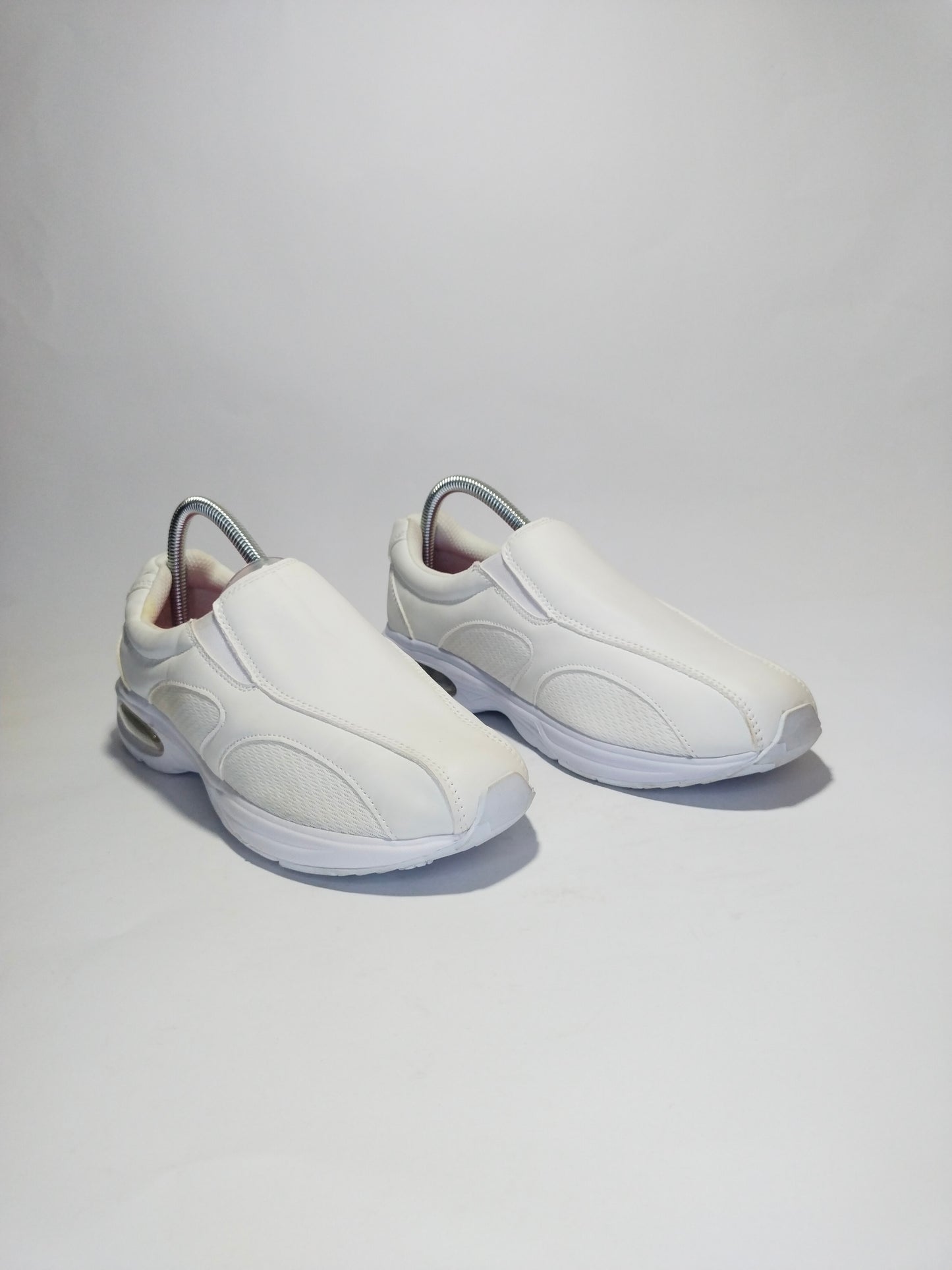 Casual women's walking shoes