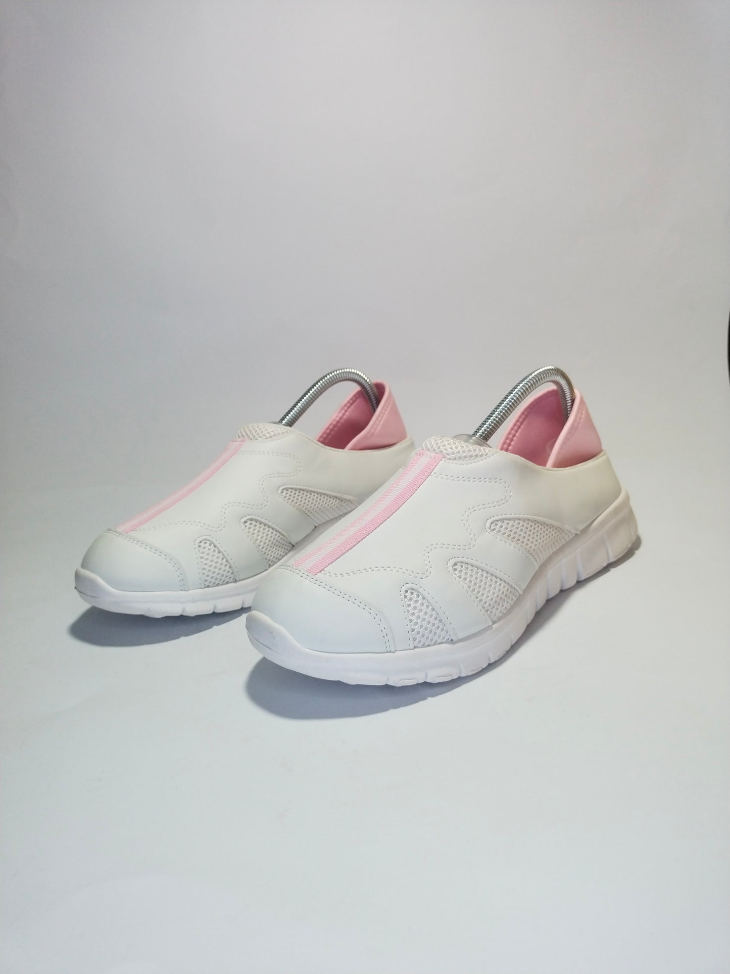 Casual women's walking shoes