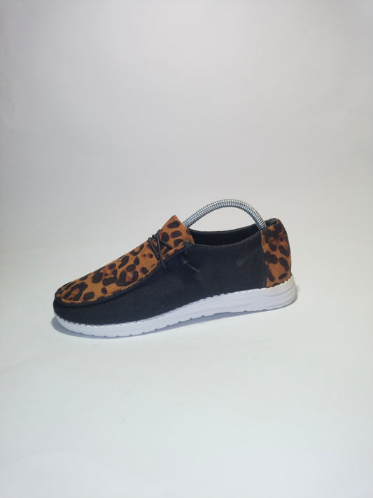 Casual women's walking shoes