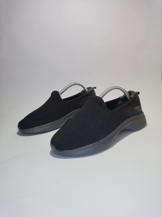 Casual women's walking shoes