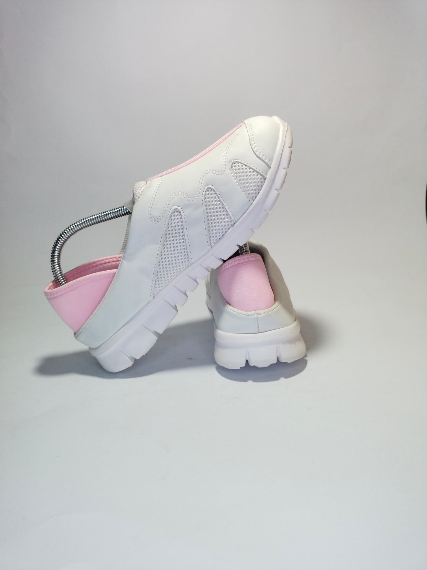 Casual women's walking shoes