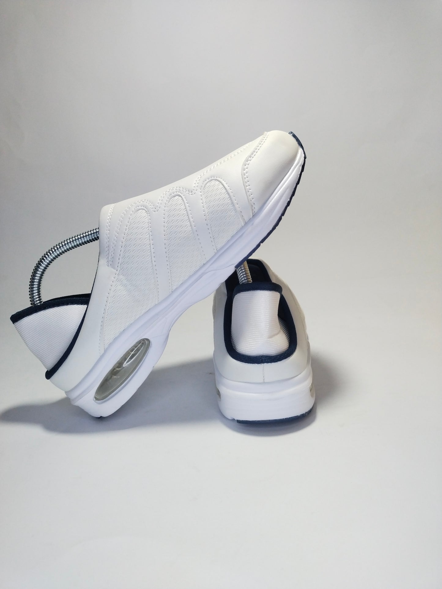 Casual women's walking shoes